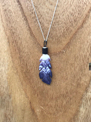 Flat Feather Quahog Shell Necklace